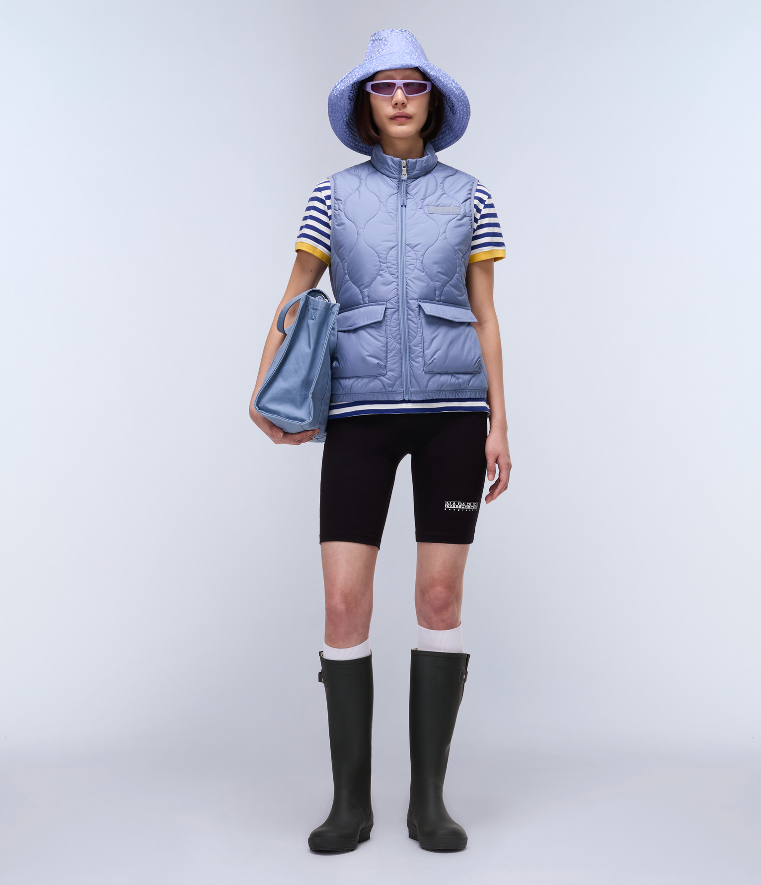 Belle Short Vest Light Blue