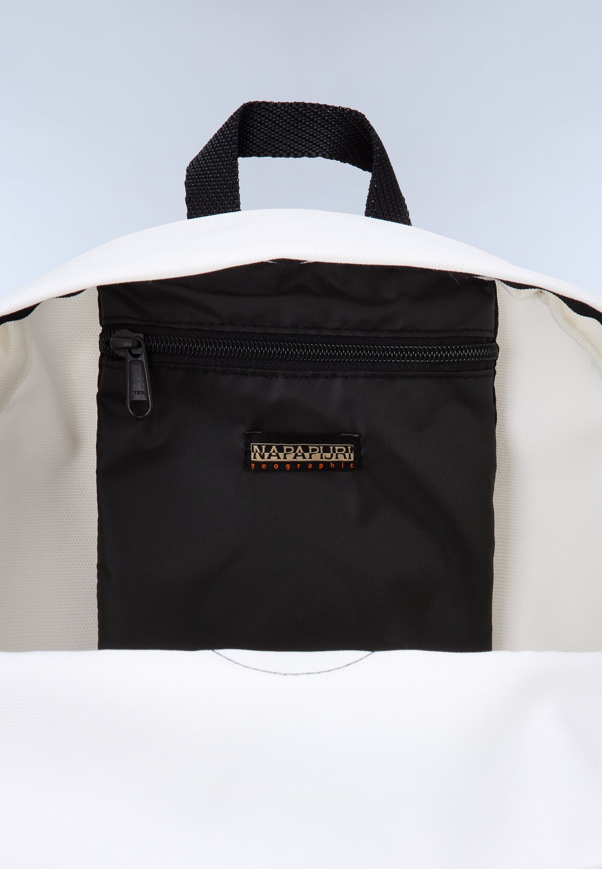 Voyage Backpack - 19.5 Lt White Whisper - 5