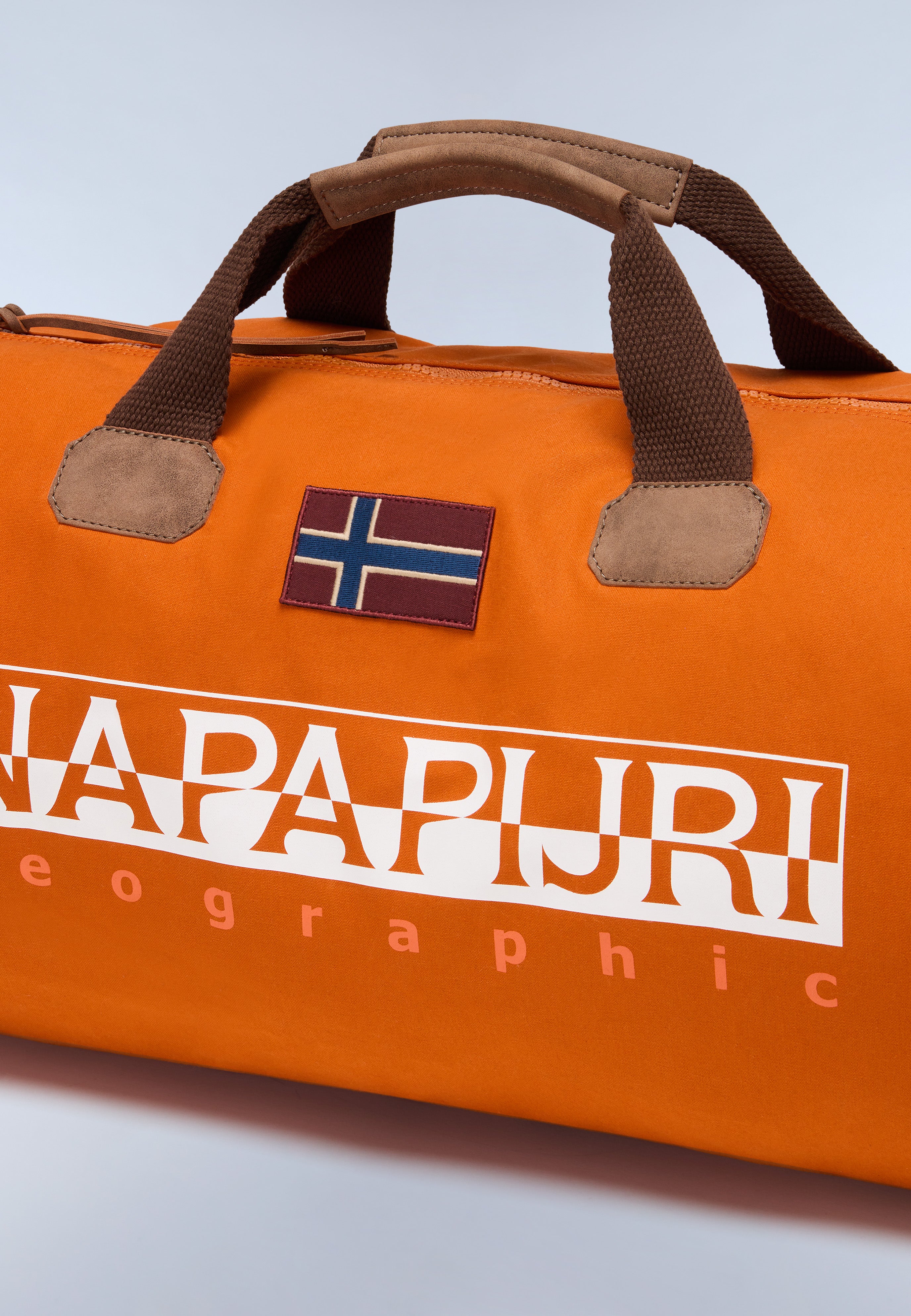 NAPAPIJRI ナパピリバッグ　BERING SAFARI NAPAPIJRI ナパピリバッグ BERING SAFARI