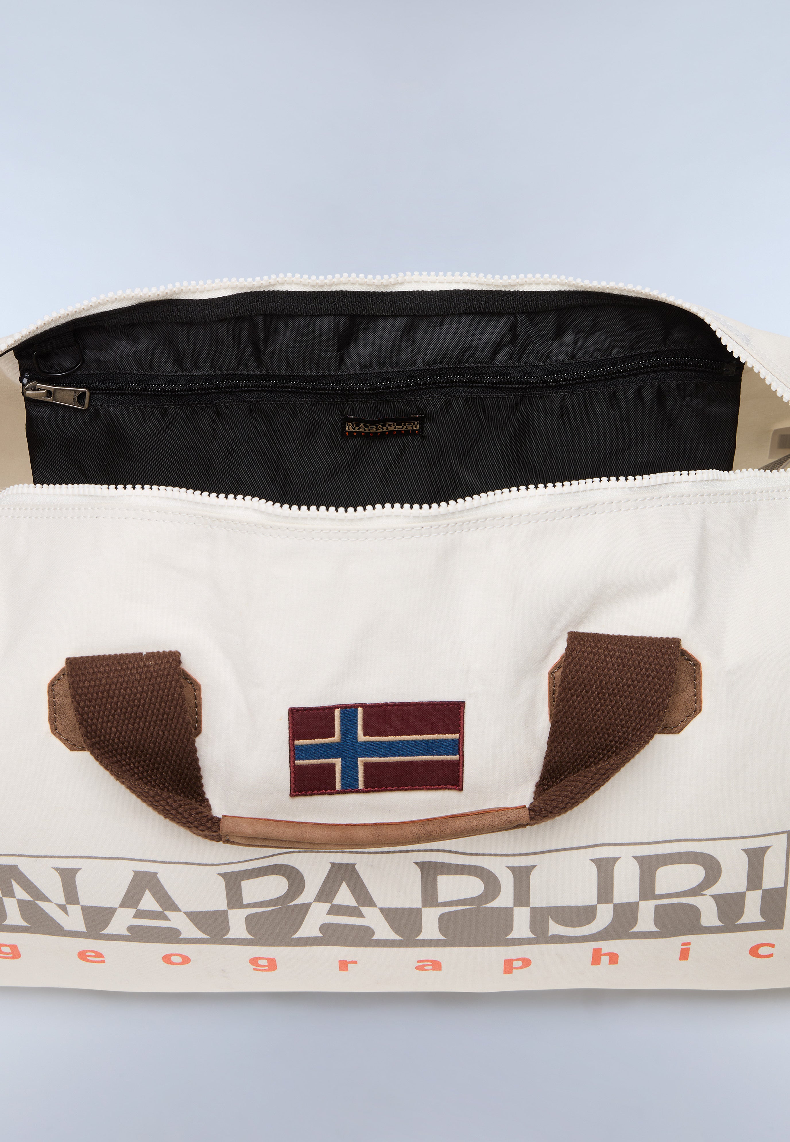 Bering Duffle Bag - 48 Lt | Duffle Bags | Napapijri PT