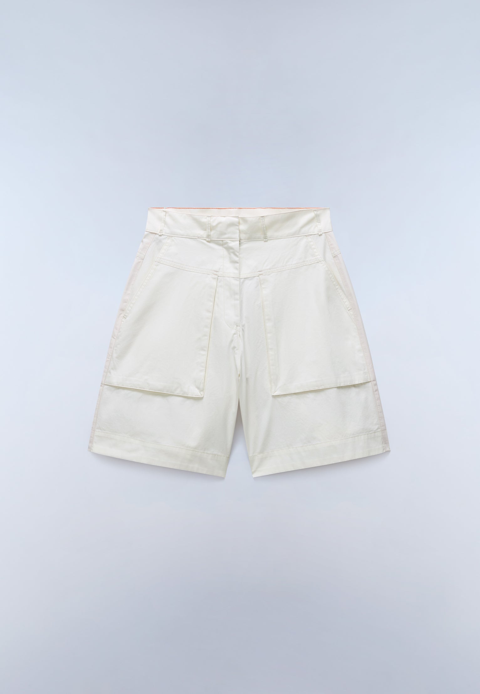 Lucidum Bermuda Shorts White Whisper