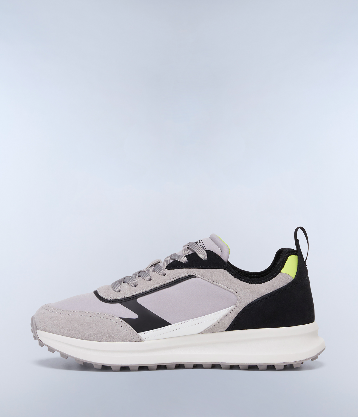 NP0A4IQJZ86-ALT2