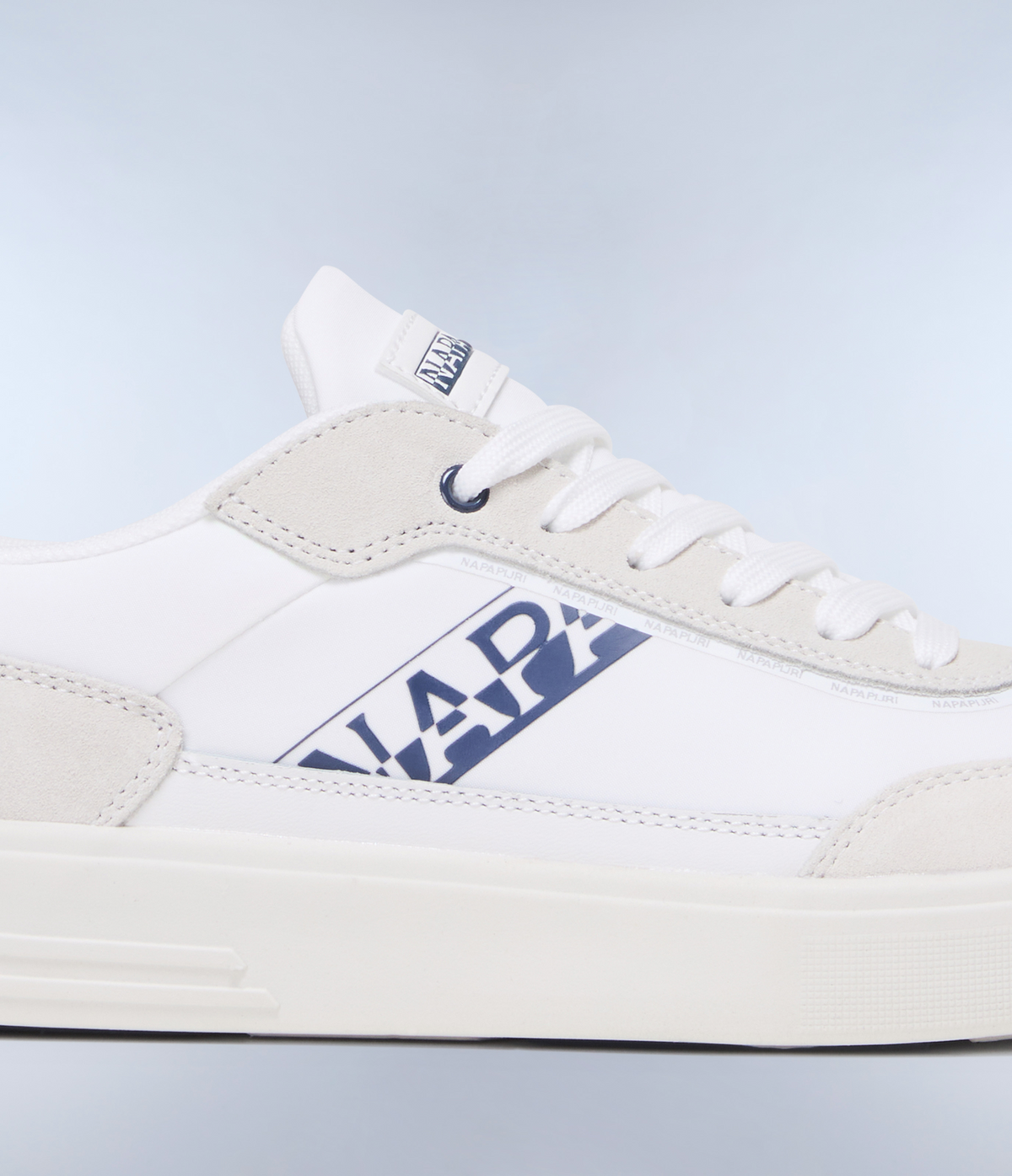 Sneaker Bark  - 8