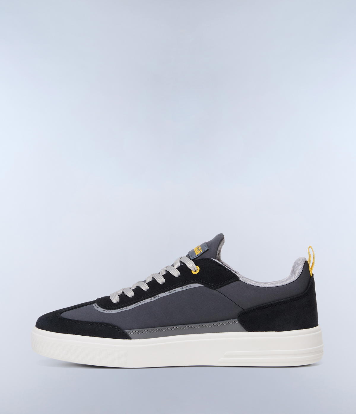 Sneaker Bark  - 3