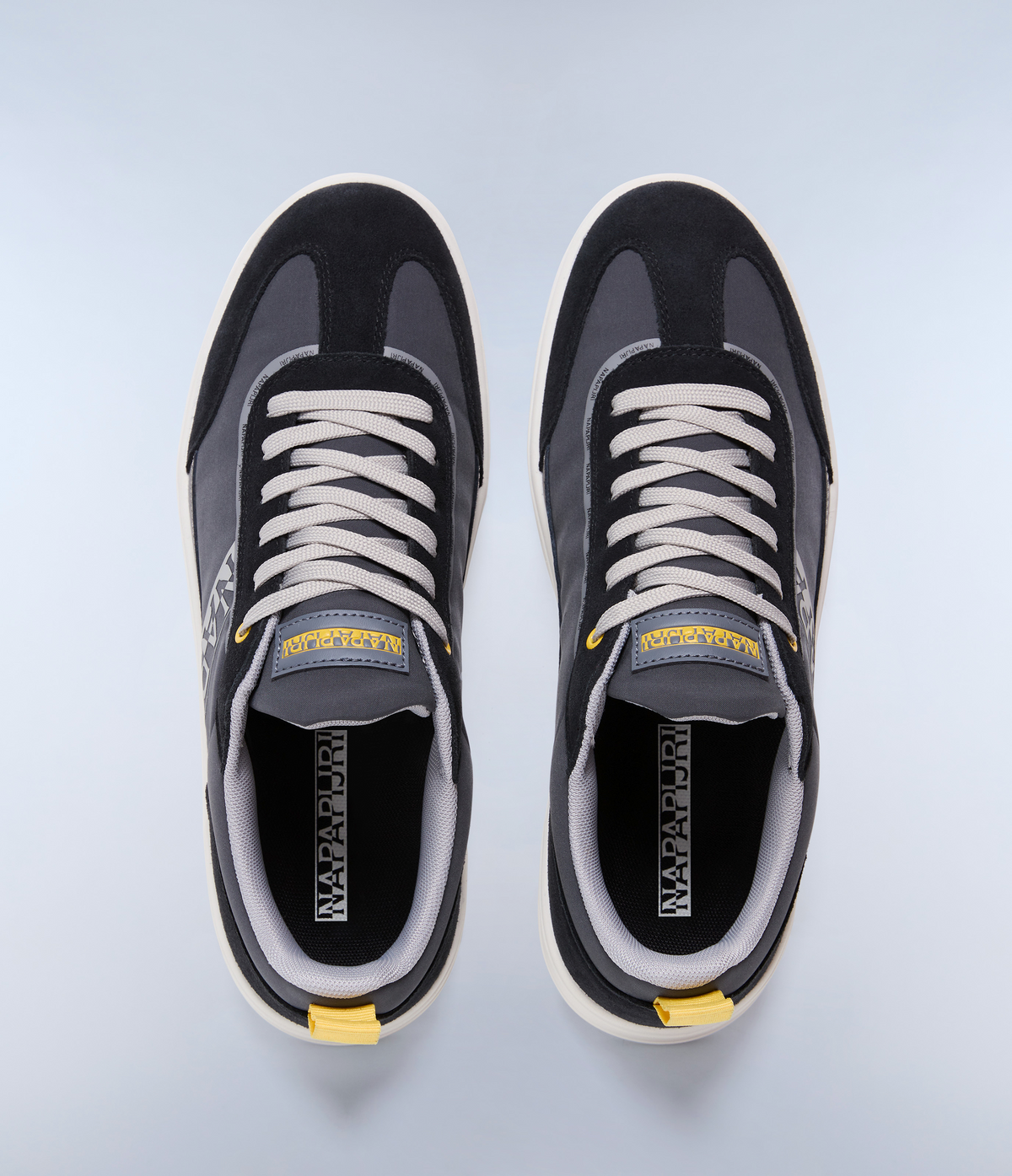 Sneaker Bark  - 4