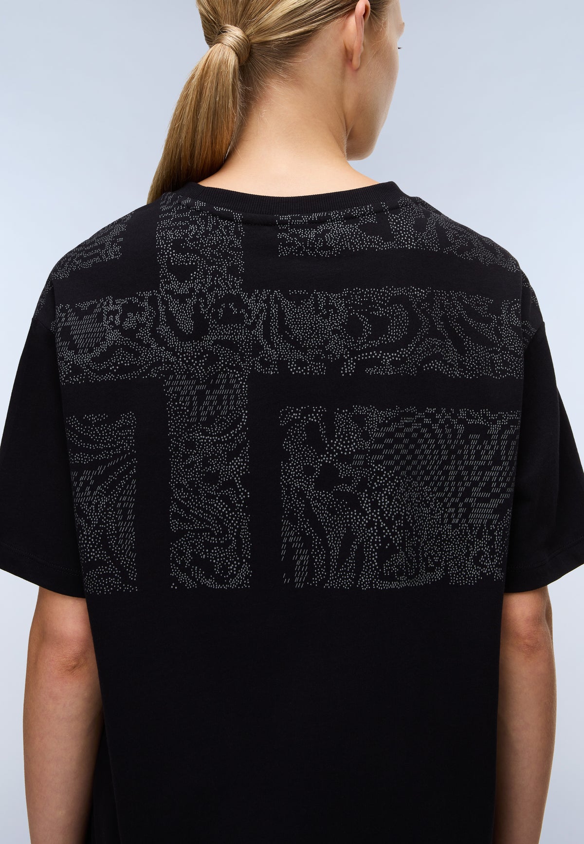 T-Shirt a Maniche Corte Campido in Jersey Nero - 6