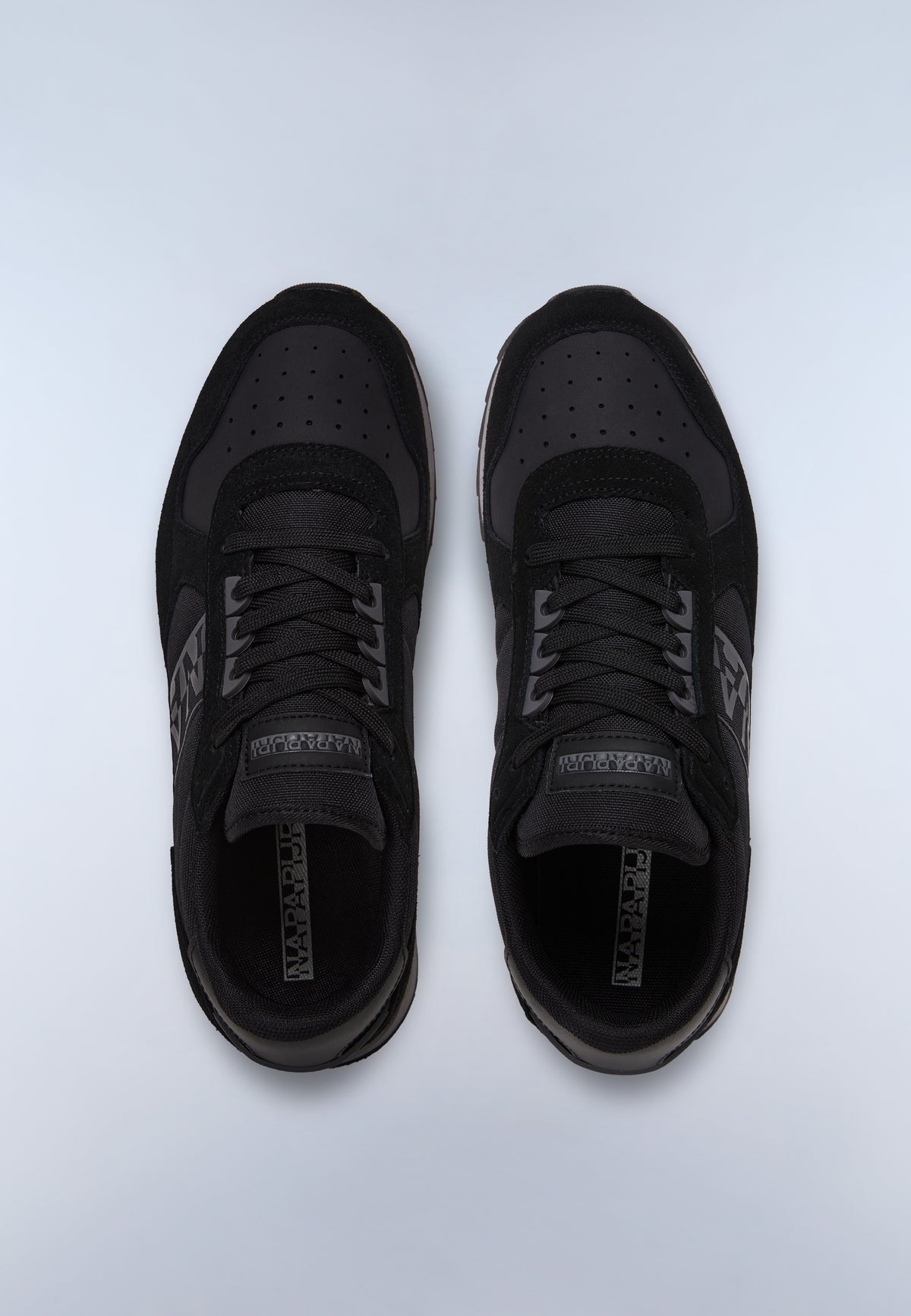 Sneaker Stab  - 4