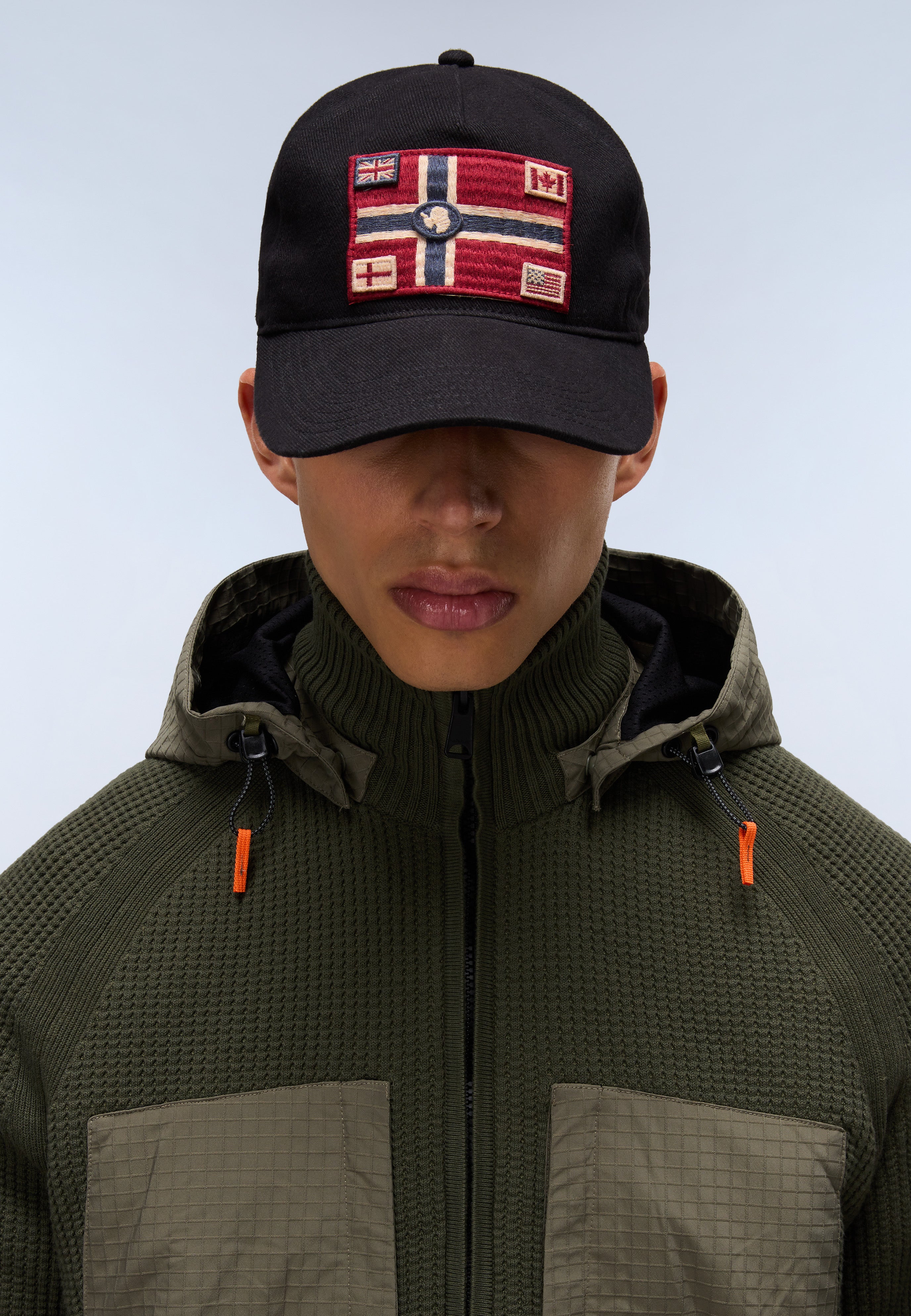 NAPAPIJRI - Maglia Felpa Con Cappuccio Uomo - Modello NP0A4F9F BURGEE SUM 3 - Estiva E Comoda