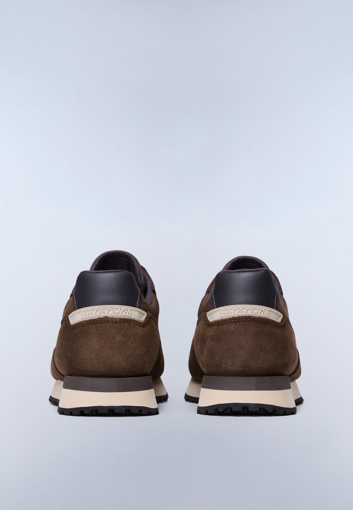Sneaker Nova  - 2