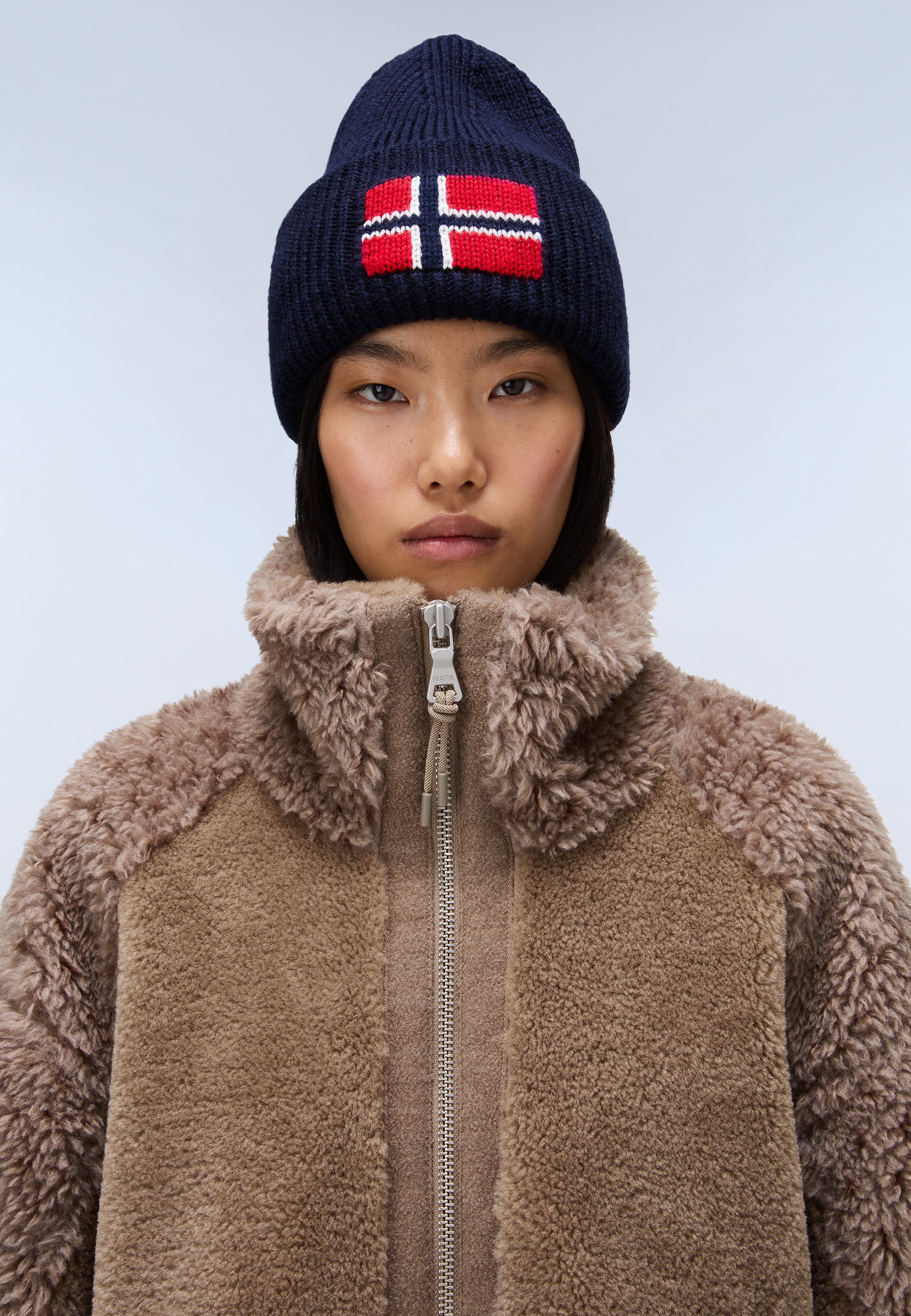 Berretto Invernale Napapijri Farae Unisex - Modello A Coste Con Logo Ricamato - 100% Acrilico