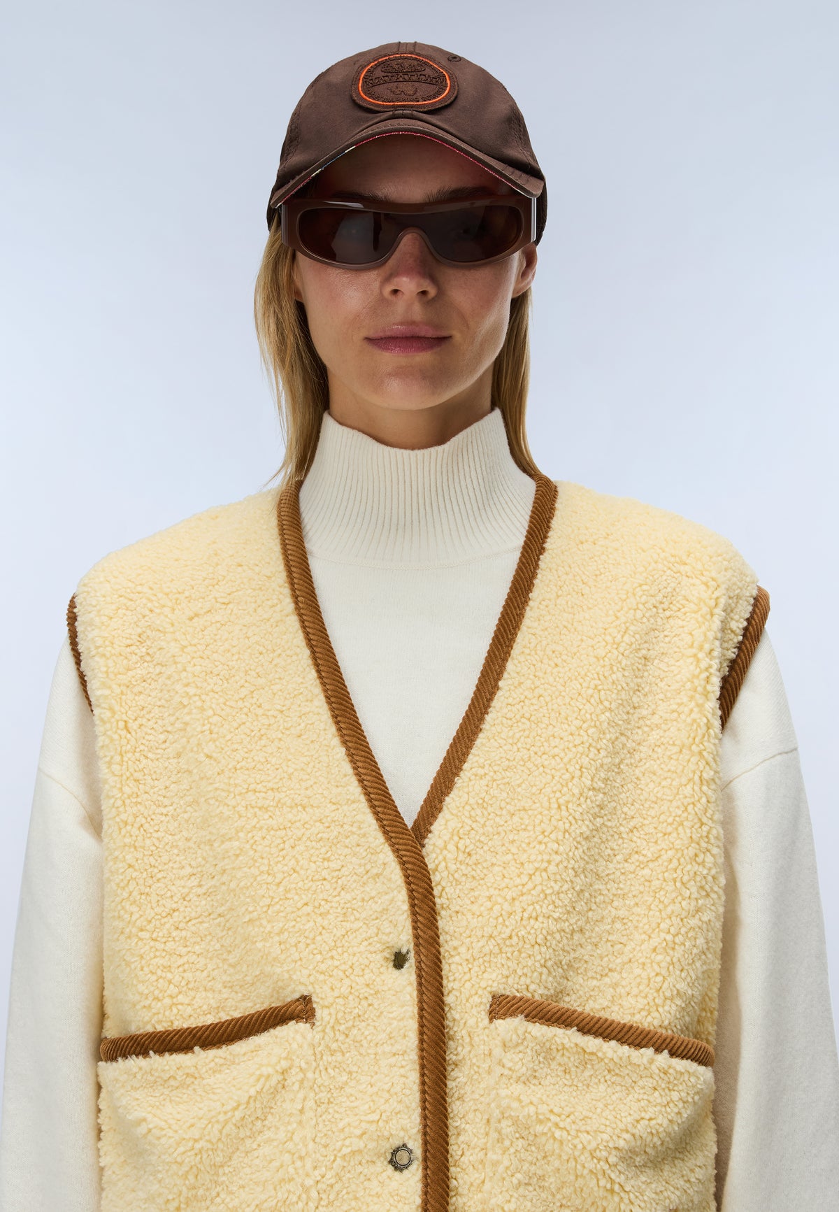 Bloom Vest Fleece Beige - 2