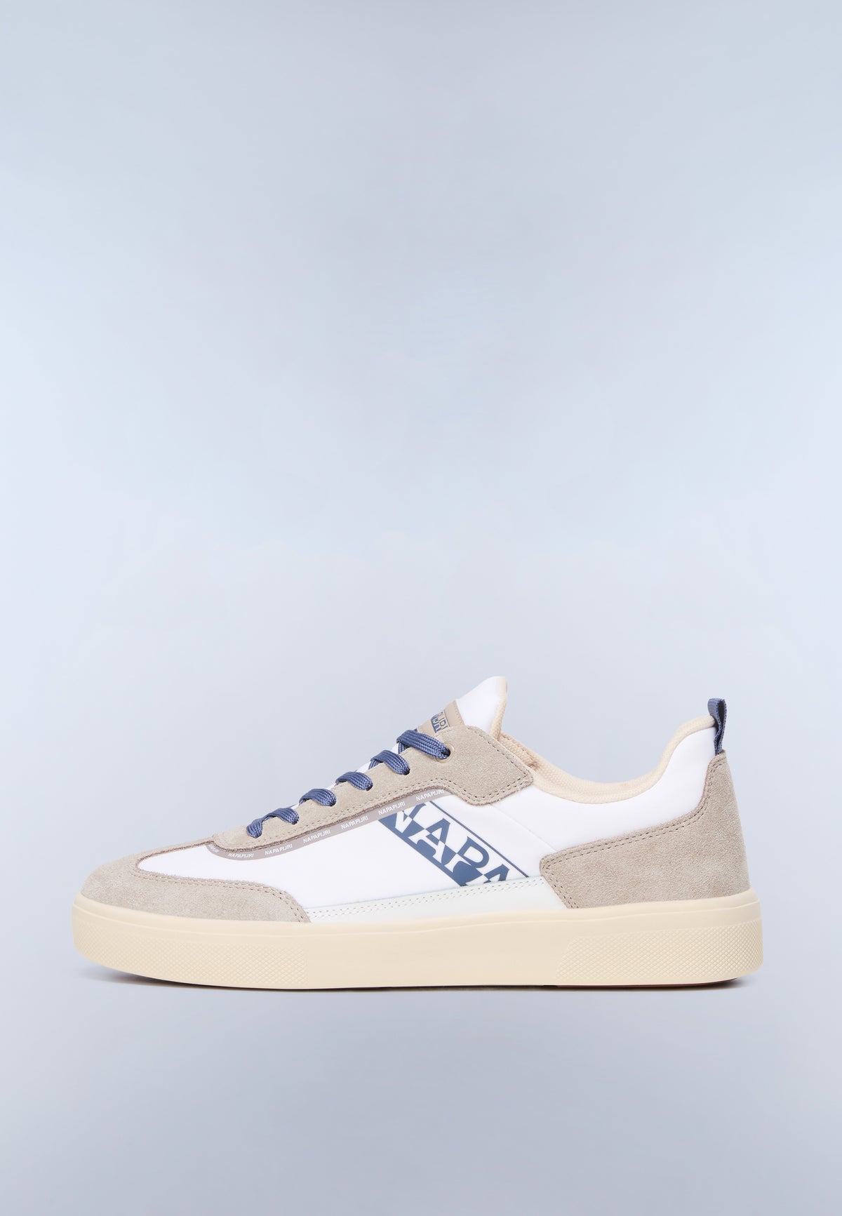 Sneaker Bark  - 3