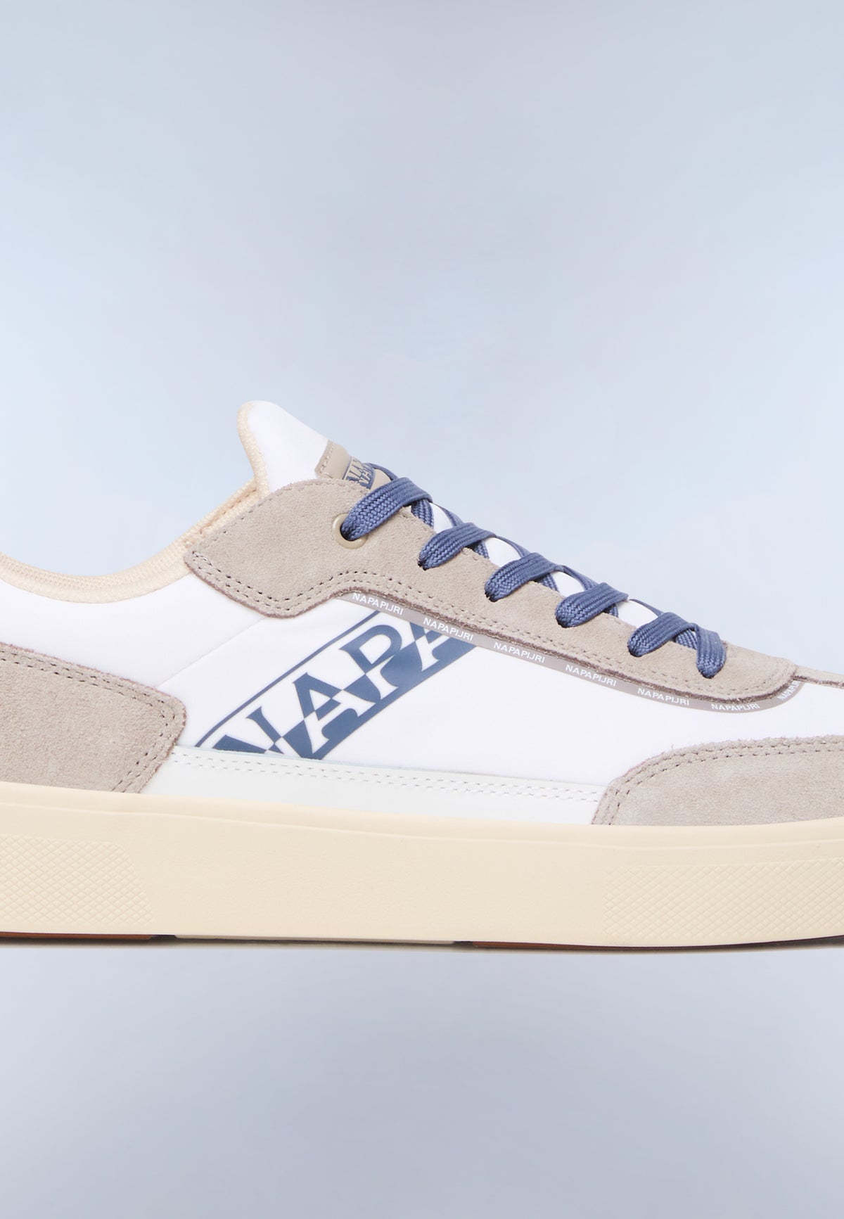 Sneaker Bark  - 8