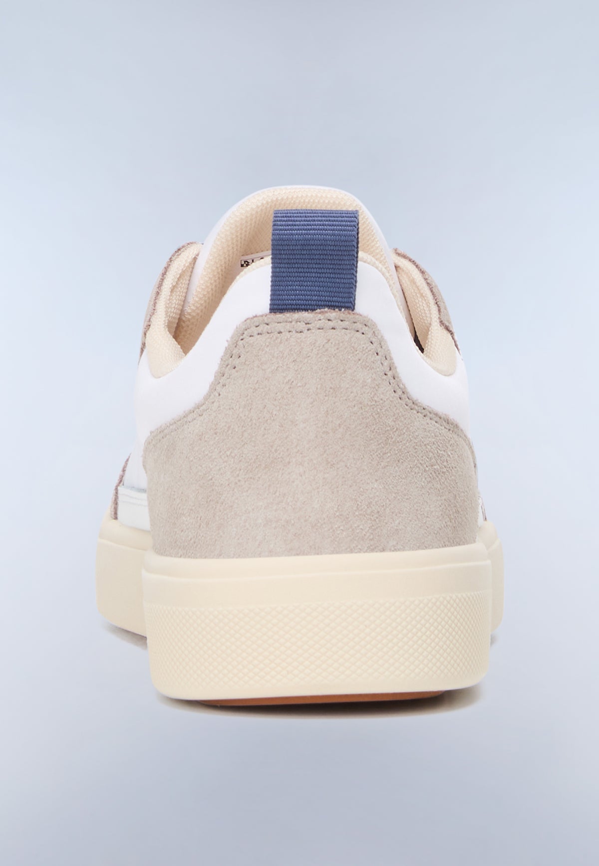 Sneaker Bark  - 9