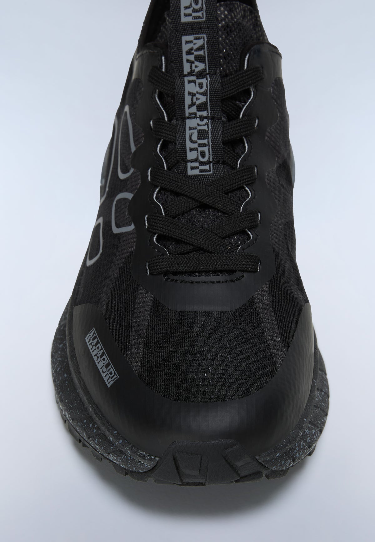 Sneaker Tracer  - 7