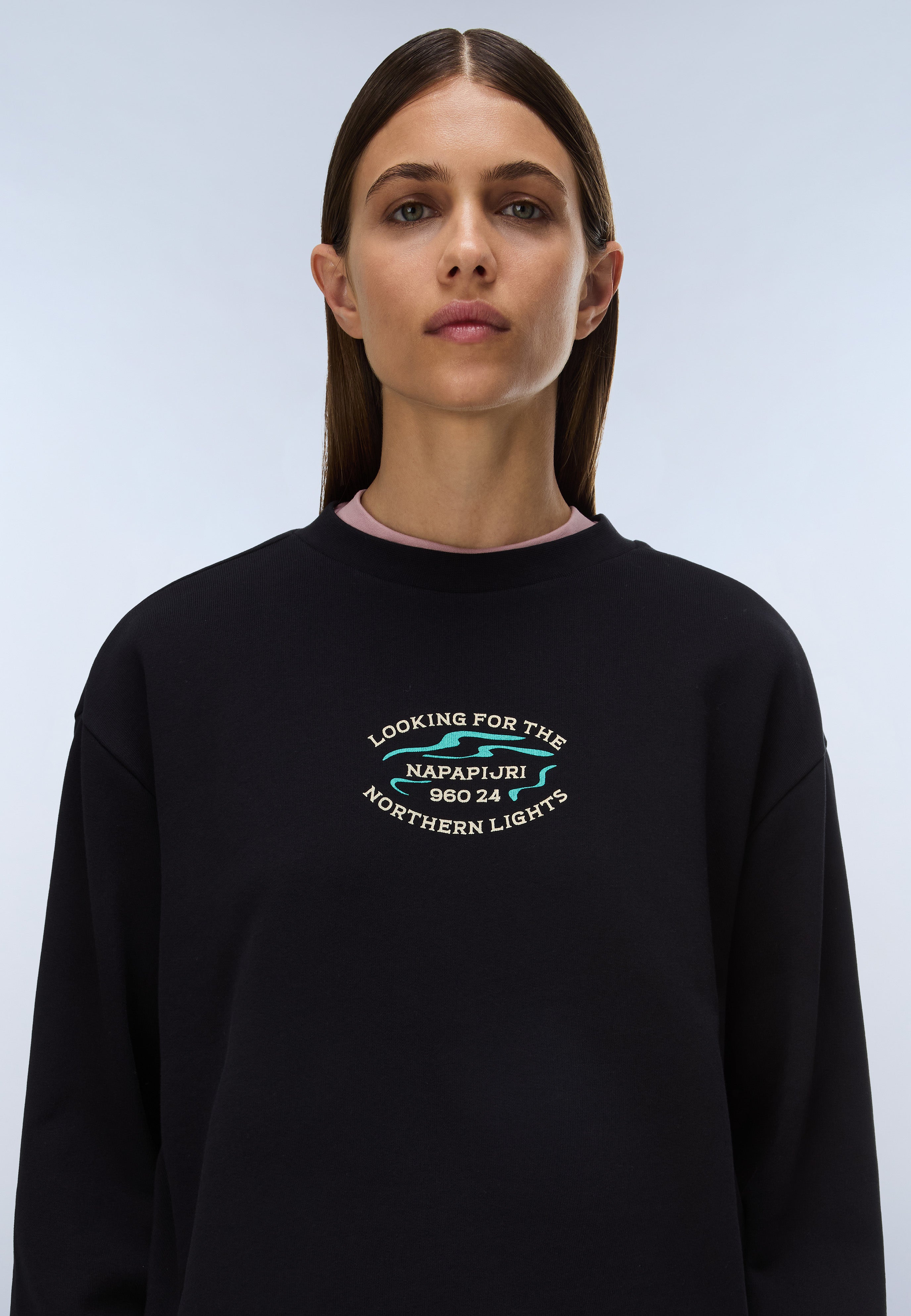 【naipi634】 S/S CREWNECK BAGGY SWEAT Napapijri Bliss French Terry Sweatshirt Women Black